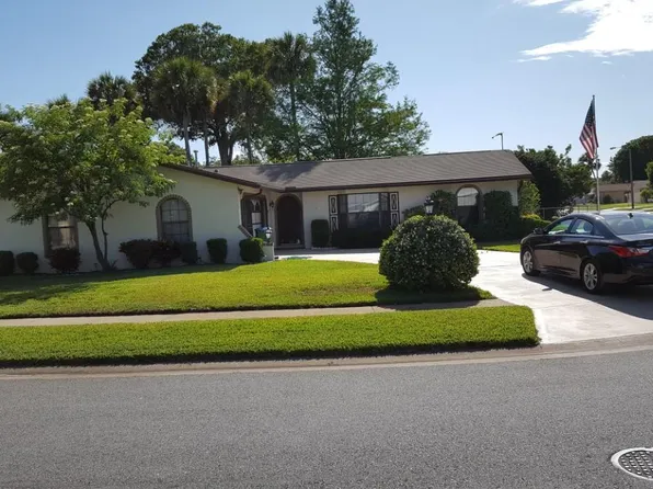120 N Paul Revere Dr, Daytona Beach, FL 32119