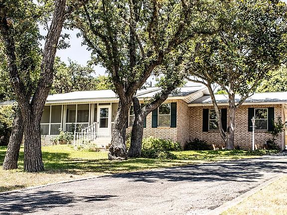 2nd image of 118 West Ln