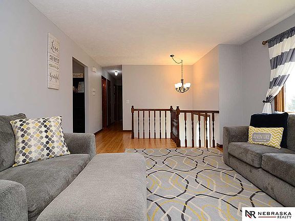 4th image of 12148 Erskine Cir