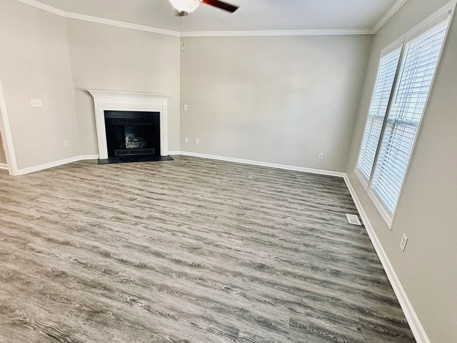 4 bed, 3.5 bath, $2,800 — Photo 3