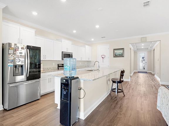 4th image of 305 Ocean Jasper Dr