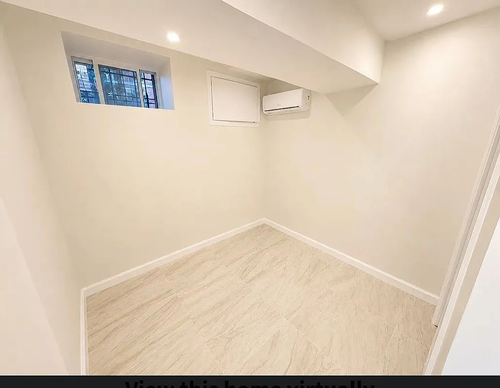 2 bed, 1.0 bath, 900 sqft, $2,150 — Photo 4