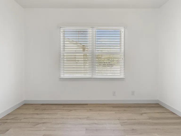 1014-1020 S. Inglewood Ave. Inglewood, CA 90301 — Photo 17