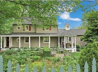 17 E Ridge Rd, Ridgefield, CT 06877