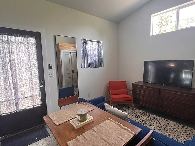 2824 W Sinto Ave #ADU — Photo 12