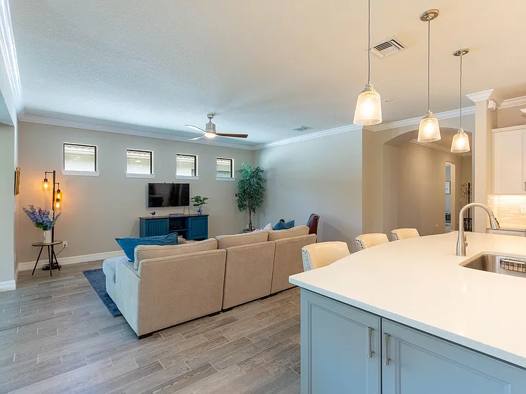 8161 Hanoverian Dr — Photo 13