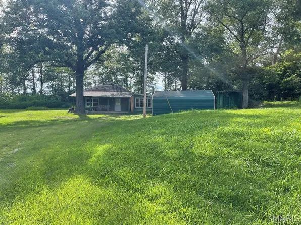 26521 Old Railroad St, Tamms, IL 62988