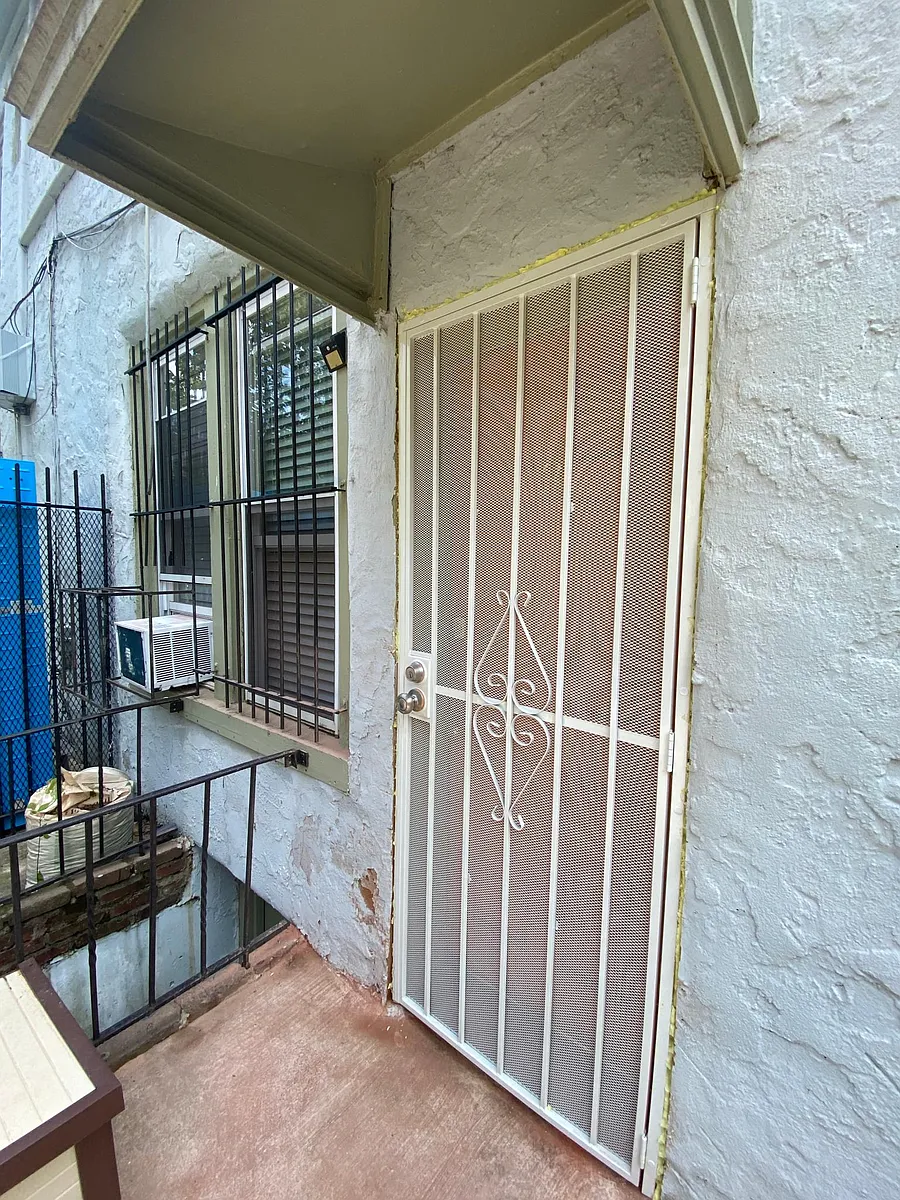 Photo 2 of 90 - 512 S 41st St #3 - Philadelphia, PA Building Photo - 512 S 41st St #3