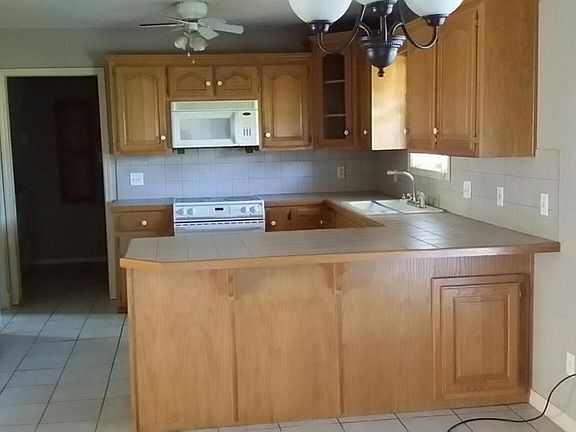 4th image of 181 Mountain View Dr