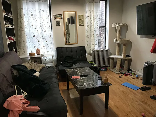 Rented by Chartwell Manhattan Realty | media 13