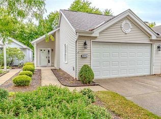 18316 Sherbrooke Oval, Strongsville, OH 44136