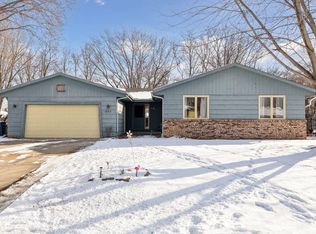1053 Merritt St, Shakopee, MN 55379