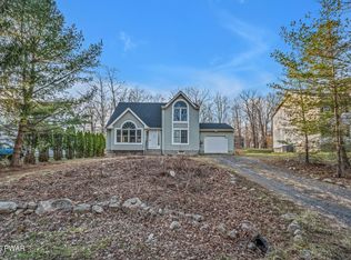2150 Onondaga Way, Tobyhanna, PA 18466
