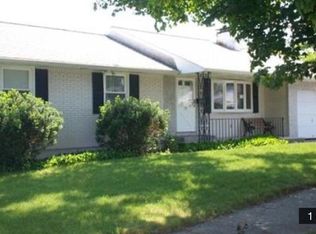 28 Birmingham Rd, Worcester, MA 01606