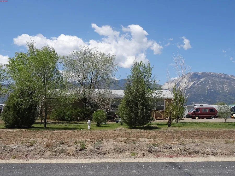 3729 Pershing Ln photo 1
