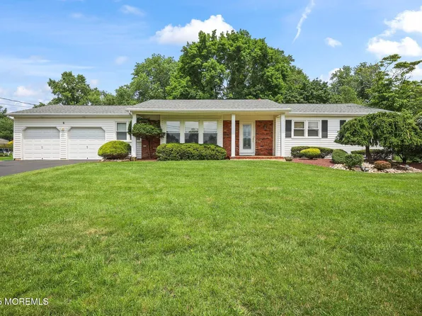 6 Pamela Street, Marlboro, NJ 07746