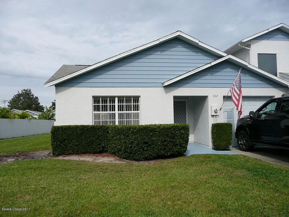 1st image of 832 Villa Dr