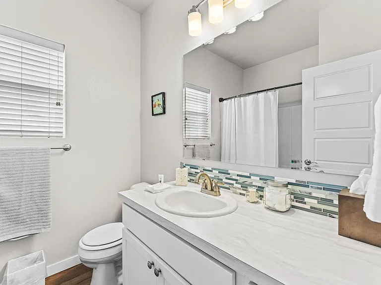 5263 N Adale Ave — Photo 19