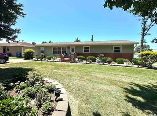 634 Sara Dr, Centralia, IL 62801