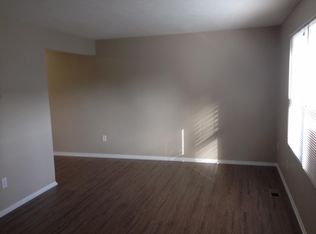205 Maple Brook Dr UNIT 205, Painesville, OH 44077