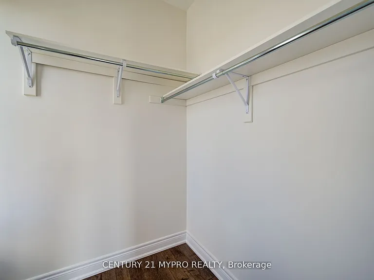 7 Latchford Ln — Photo 33