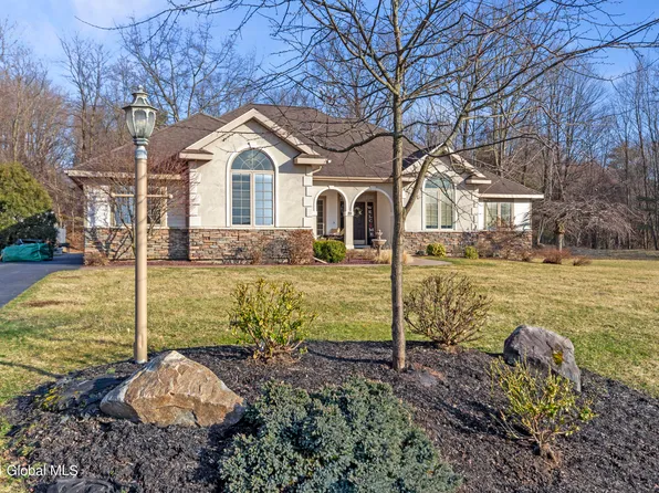 20 Primrose Lane, Castleton On Hudson, NY 12033