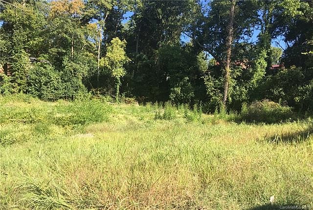 1st image of 375 Dellwood Ct SE