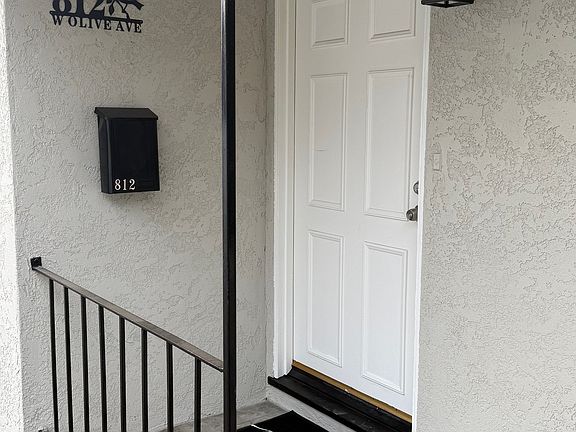 3rd image of 812 W Olive Ave #812