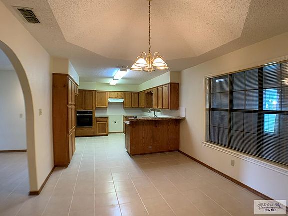 5th image of 1420 S Paloma Ln