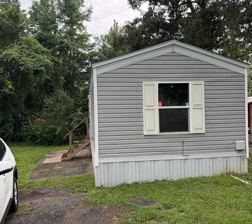 1608 Golden Springs Rd #C9