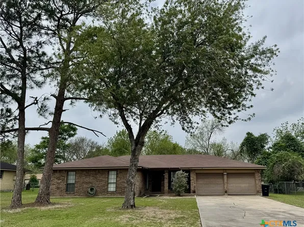 417 Pheasant Dr, Victoria, TX 77905
