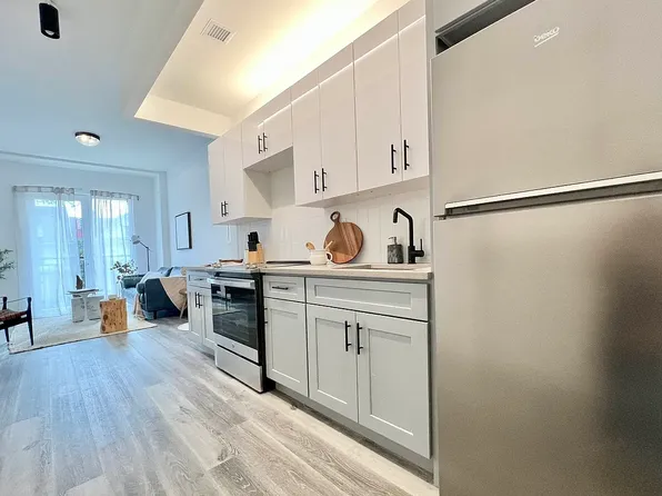 3321 Glenwood Road image 1 of 11