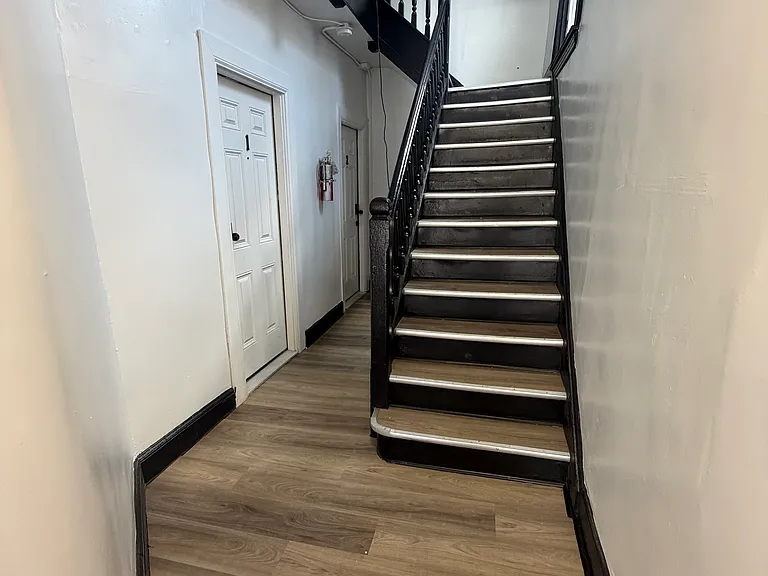 355 Madison St #1A — Photo 8