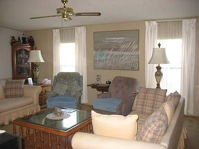 3rd image of 626 Kings Ct
