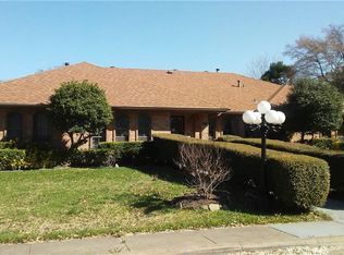 1009 Springbrook Dr, Desoto, TX 75115