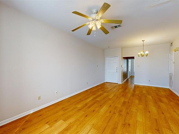 2nd image of 400 Nagle St APT 103