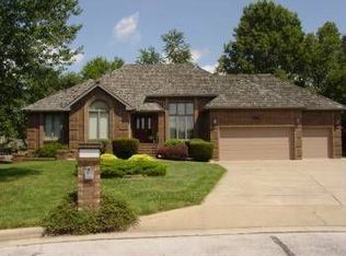 1959 E Lakewood Pl, Springfield, MO 65804