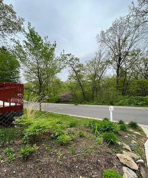 122 N Kenosha Dr — Photo 27