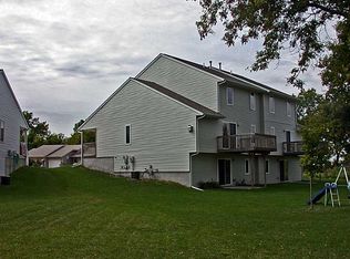 1437 Kodiak Ct, Coralville, IA 52241
