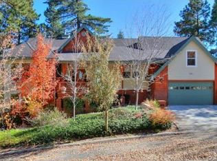 165 Chipmunk Dr, Lake Arrowhead, CA 92352
