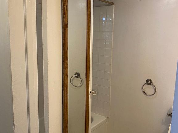 3rd image of 2110 Lincoln Ave #2110