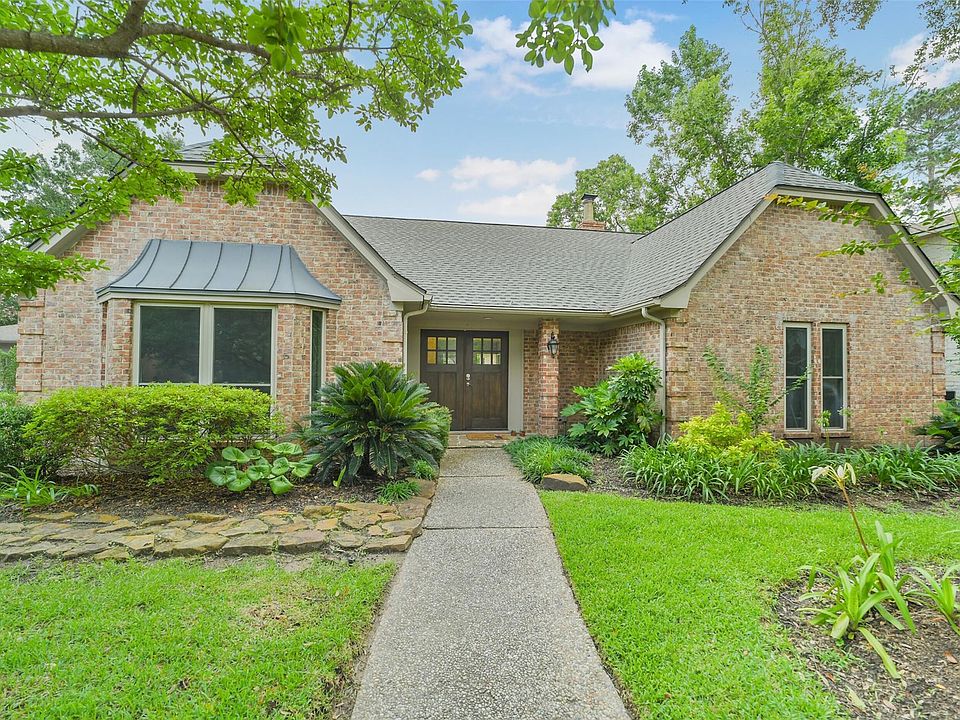 1st image of 2810 Woodland Ridge Dr