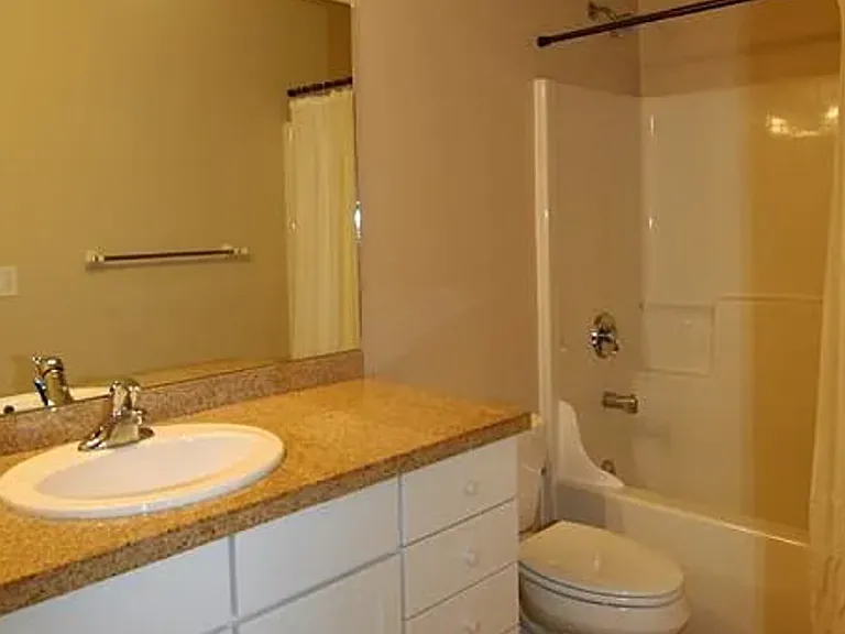 2777 Hamilton Ct #3 — Photo 3