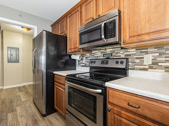 5th image of 10260 Crossbow Ct APT 2