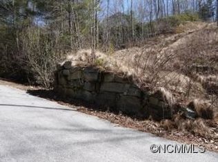 126 Hilltop View Dr, Fletcher, NC 28732