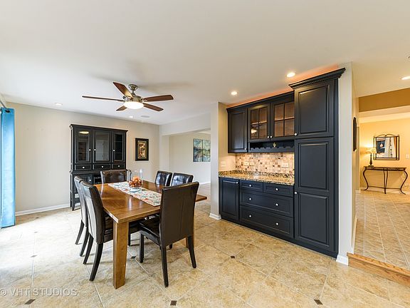 5th image of 1577 E Castle Ct