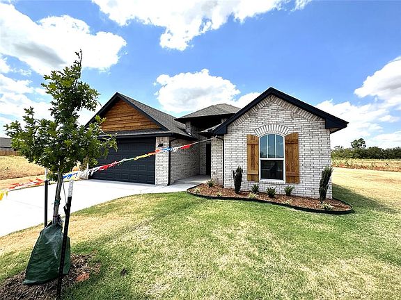 2nd image of 12813 NW 141st Cir