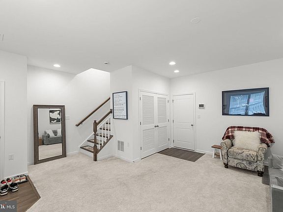 3rd image of 3135 Eton Pl