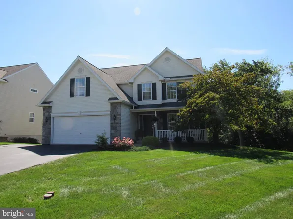1214 Stonehenge Dr, Reading, PA 19606
