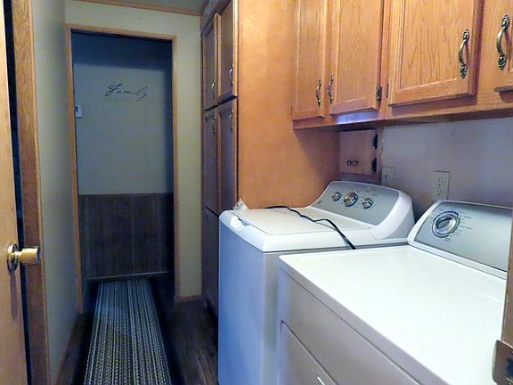 4th image of 911 Hamilton Ave NE